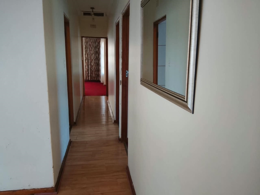 To Let 4 Bedroom Property for Rent in Sidwadwa Eastern Cape